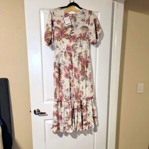 Midi floral dress light material